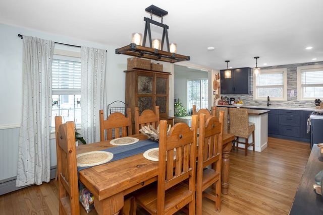 403 Valley Road, Middletown, RI 02842