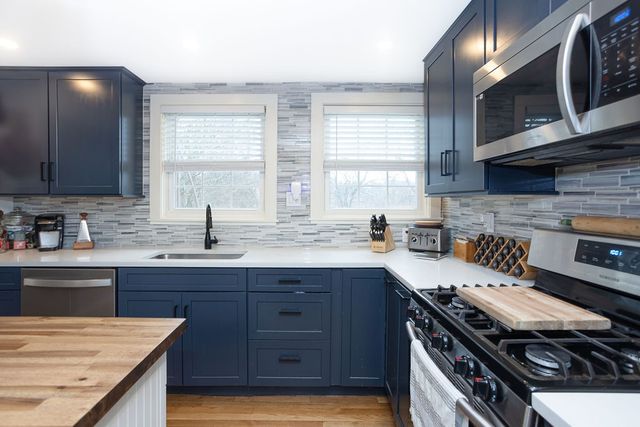 403 Valley Road, Middletown, RI 02842