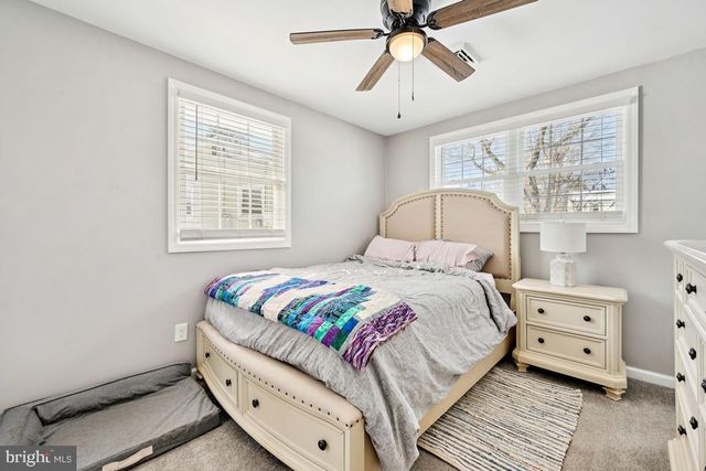 8 LANCIA PL, Lindenwold, NJ 08021