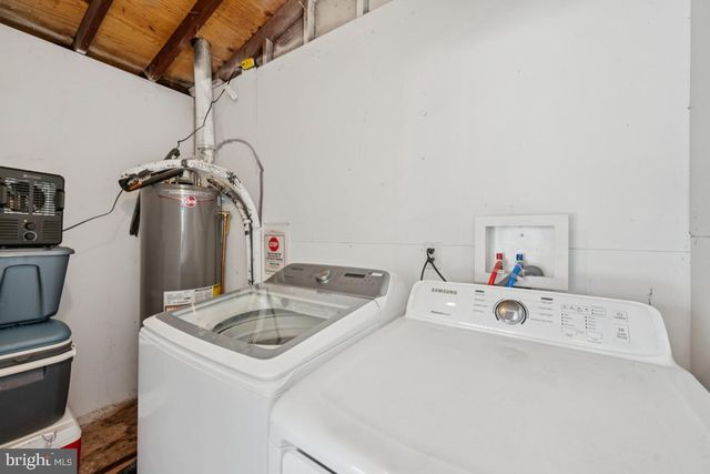 8 LANCIA PL, Lindenwold, NJ 08021