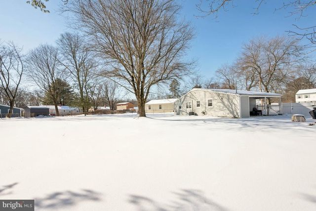 8 LANCIA PL, Lindenwold, NJ 08021