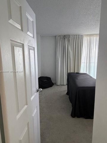 100 Bayview Dr 1208, Sunny Isles Beach, FL 33160