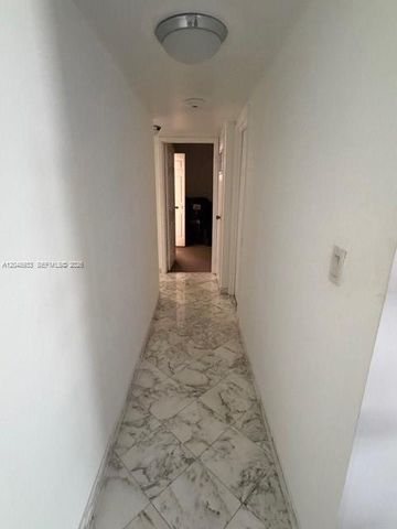 100 Bayview Dr 1208, Sunny Isles Beach, FL 33160