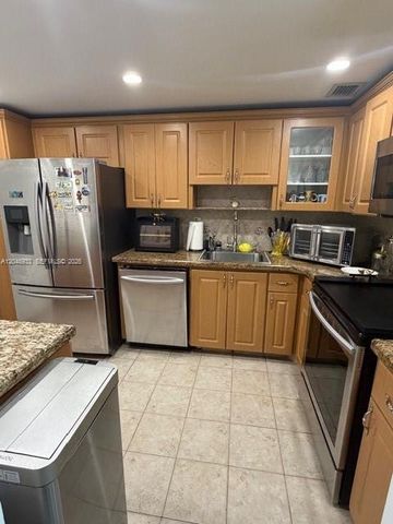100 Bayview Dr 1208, Sunny Isles Beach, FL 33160