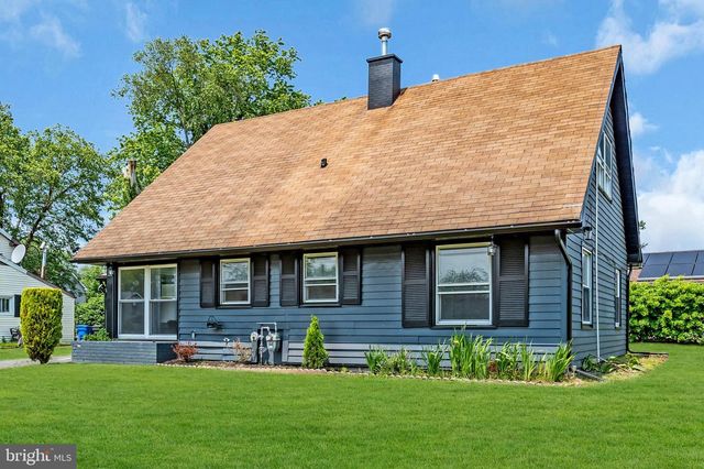 63 BUTTERCUP LN, Willingboro, NJ 08046