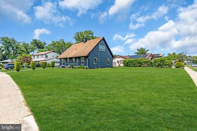 63 BUTTERCUP LN, Willingboro, NJ 08046