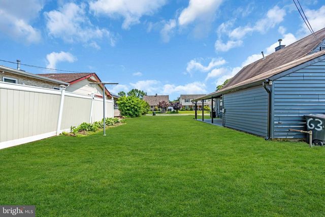 63 BUTTERCUP LN, Willingboro, NJ 08046