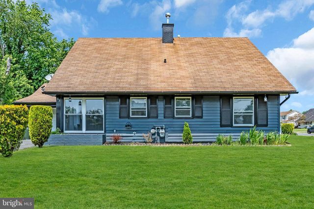 63 BUTTERCUP LN, Willingboro, NJ 08046