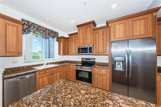 4324 SPINNAKER COVE LANE, Tampa, FL 33615