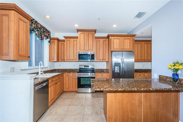 4324 SPINNAKER COVE LANE, Tampa, FL 33615