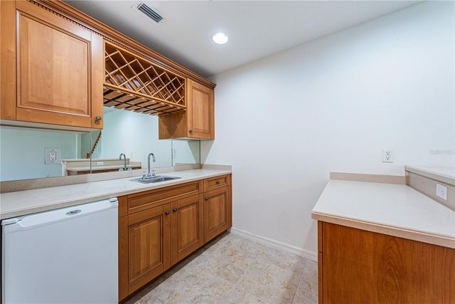 4324 SPINNAKER COVE LANE, Tampa, FL 33615