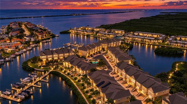 4324 SPINNAKER COVE LANE, Tampa, FL 33615