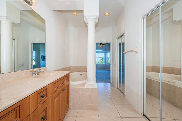 4324 SPINNAKER COVE LANE, Tampa, FL 33615