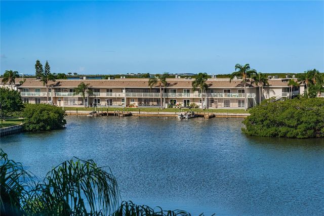 4324 SPINNAKER COVE LANE, Tampa, FL 33615