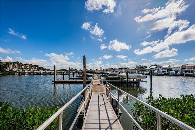 4324 SPINNAKER COVE LANE, Tampa, FL 33615