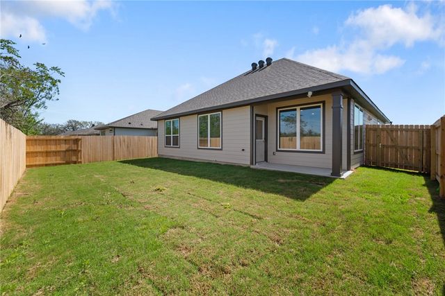 5669 Fox Bluff Drive, Bryan, TX 77807