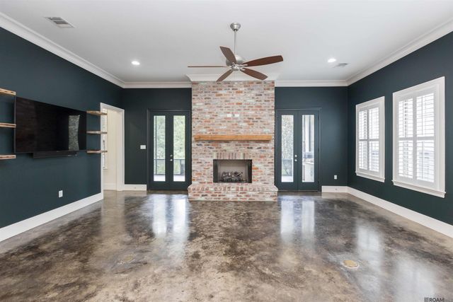 1914 Sugar Cane Ln, Baton Rouge, LA 70810