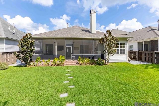 1914 Sugar Cane Ln, Baton Rouge, LA 70810