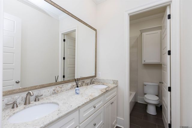 1914 Sugar Cane Ln, Baton Rouge, LA 70810