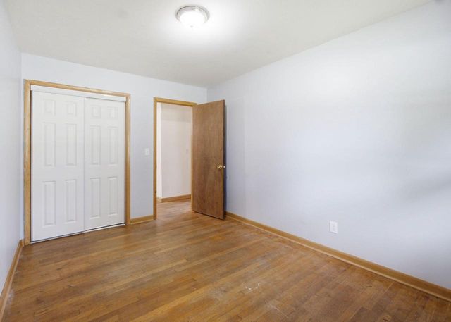 921 W Theresa LANE, Glendale, WI 53209