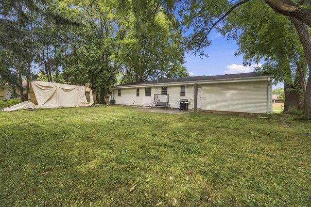 921 W Theresa LANE, Glendale, WI 53209
