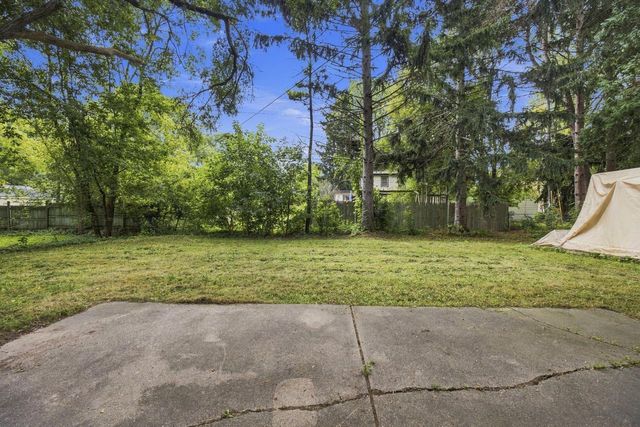 921 W Theresa LANE, Glendale, WI 53209