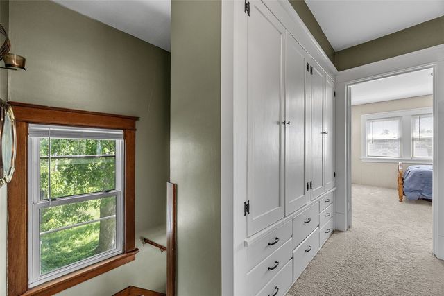 1100 English Boulevard, Marion, IA 52302