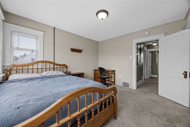 1100 English Boulevard, Marion, IA 52302