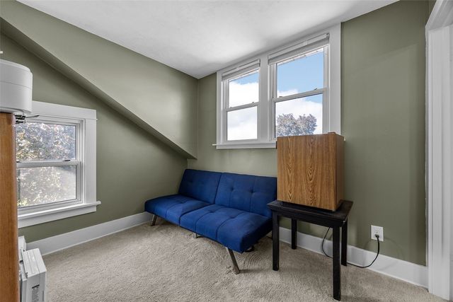 1100 English Boulevard, Marion, IA 52302