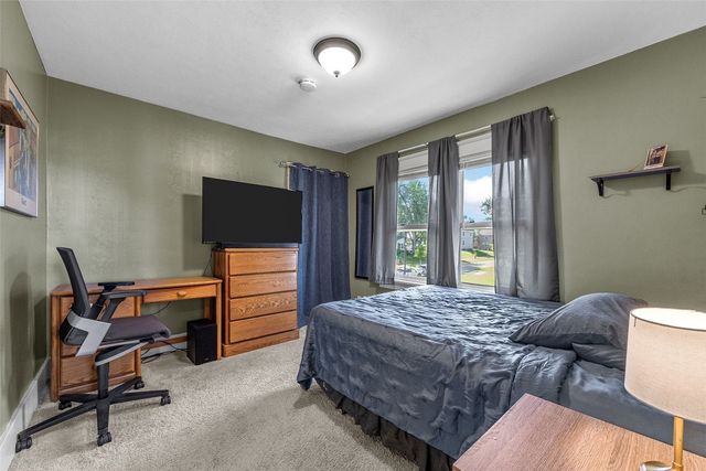 1100 English Boulevard, Marion, IA 52302