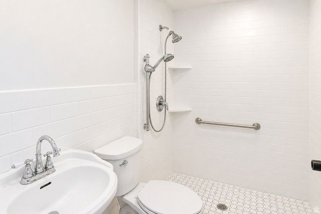 4594 W 5335 S, Kearns, UT 84118