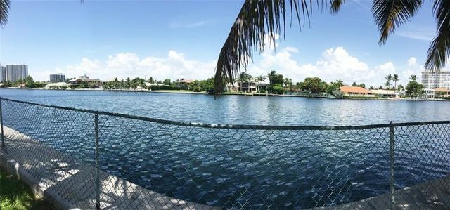 2001 S Ocean Drive 46, Hallandale Beach, FL 33009