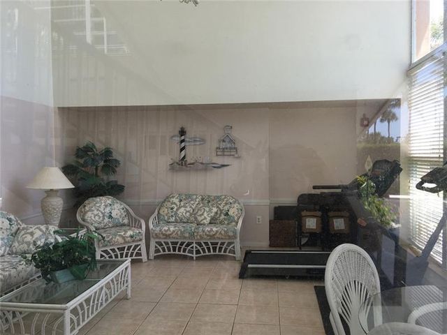 2001 S Ocean Drive 46, Hallandale Beach, FL 33009