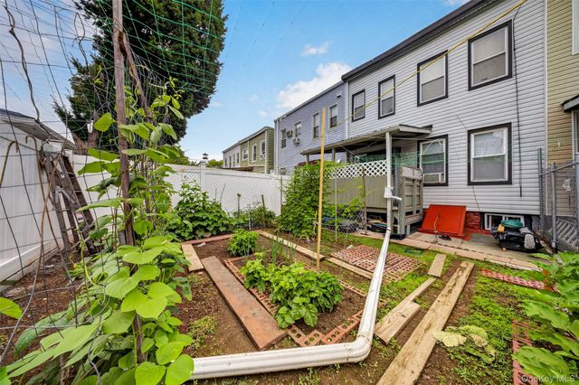104-21 92nd Avenue, Richmond Hill, NY 11418