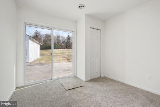 8400 TEMPLE HILL RD, Temple Hills, MD 20748