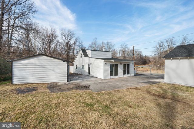 8400 TEMPLE HILL RD, Temple Hills, MD 20748