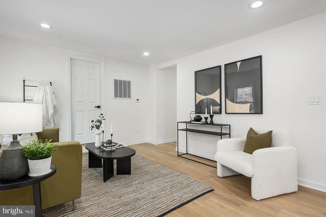 8400 TEMPLE HILL RD, Temple Hills, MD 20748