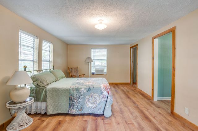 13350 Miller Road, Azle, TX 76020