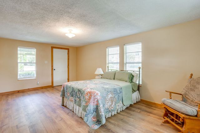 13350 Miller Road, Azle, TX 76020