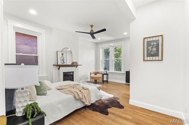 3950 Shenandoah Avenue, St Louis, MO 63110