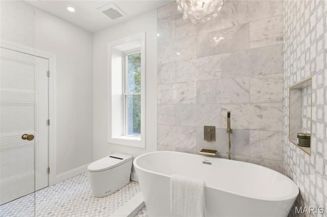 3950 Shenandoah Avenue, St Louis, MO 63110