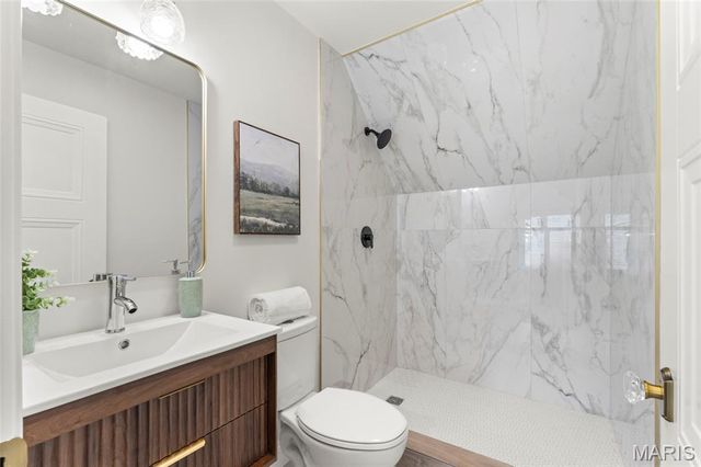 3950 Shenandoah Avenue, St Louis, MO 63110
