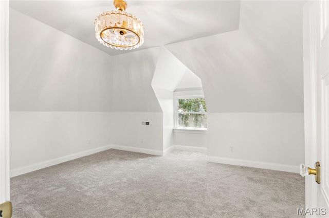 3950 Shenandoah Avenue, St Louis, MO 63110