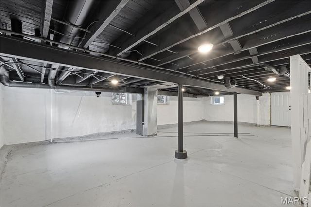 3950 Shenandoah Avenue, St Louis, MO 63110