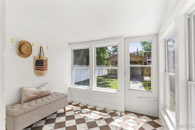 3950 Shenandoah Avenue, St Louis, MO 63110