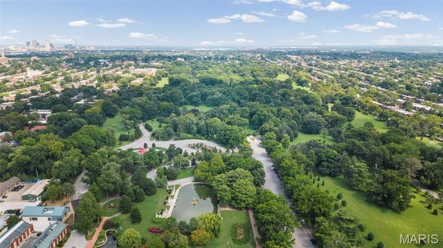 3950 Shenandoah Avenue, St Louis, MO 63110