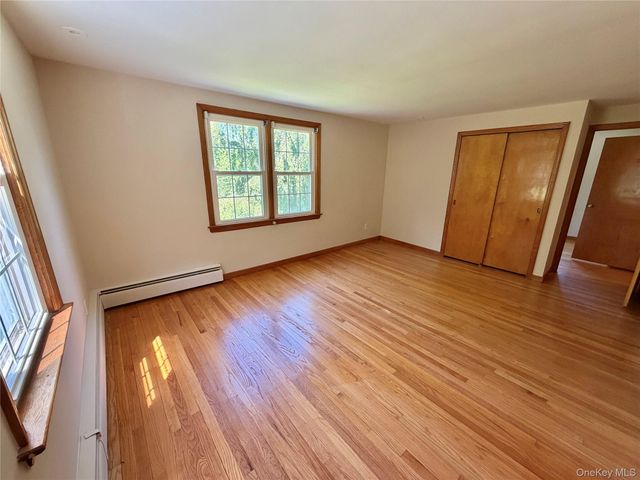 191 N Putt Corners Road, New Paltz, NY 12561