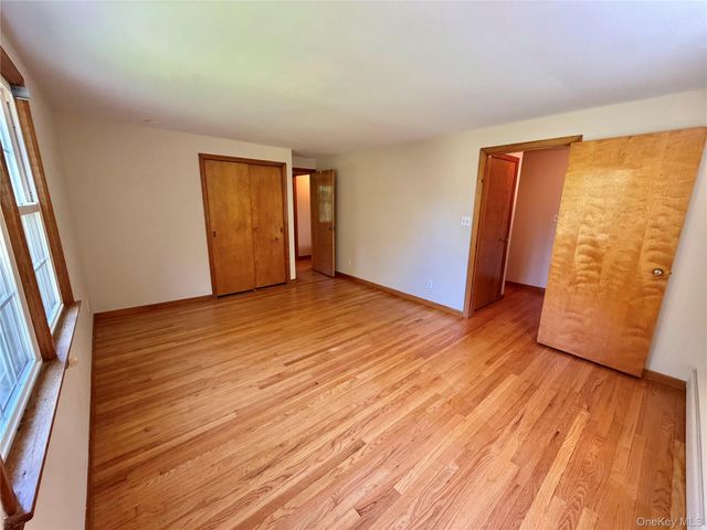 191 N Putt Corners Road, New Paltz, NY 12561