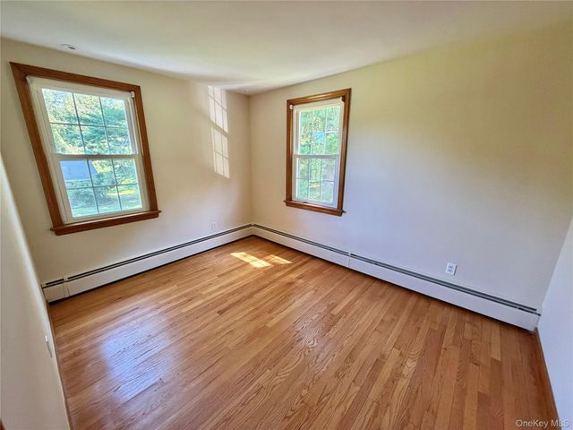191 N Putt Corners Road, New Paltz, NY 12561