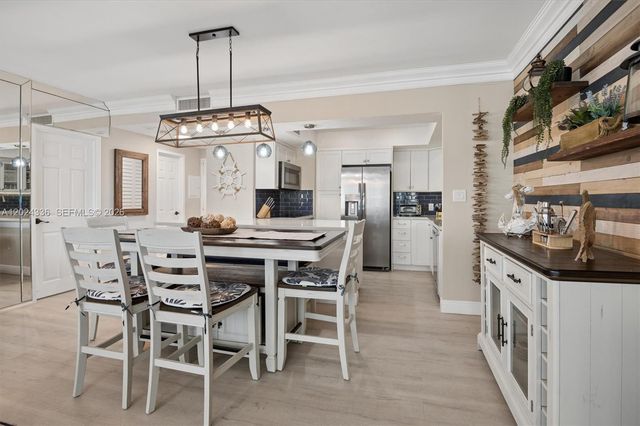 3505 S Ocean Dr 817, Hollywood, FL 33019